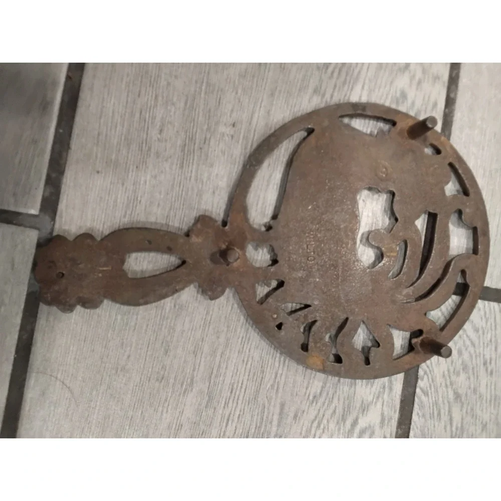 Wilton vintage cast